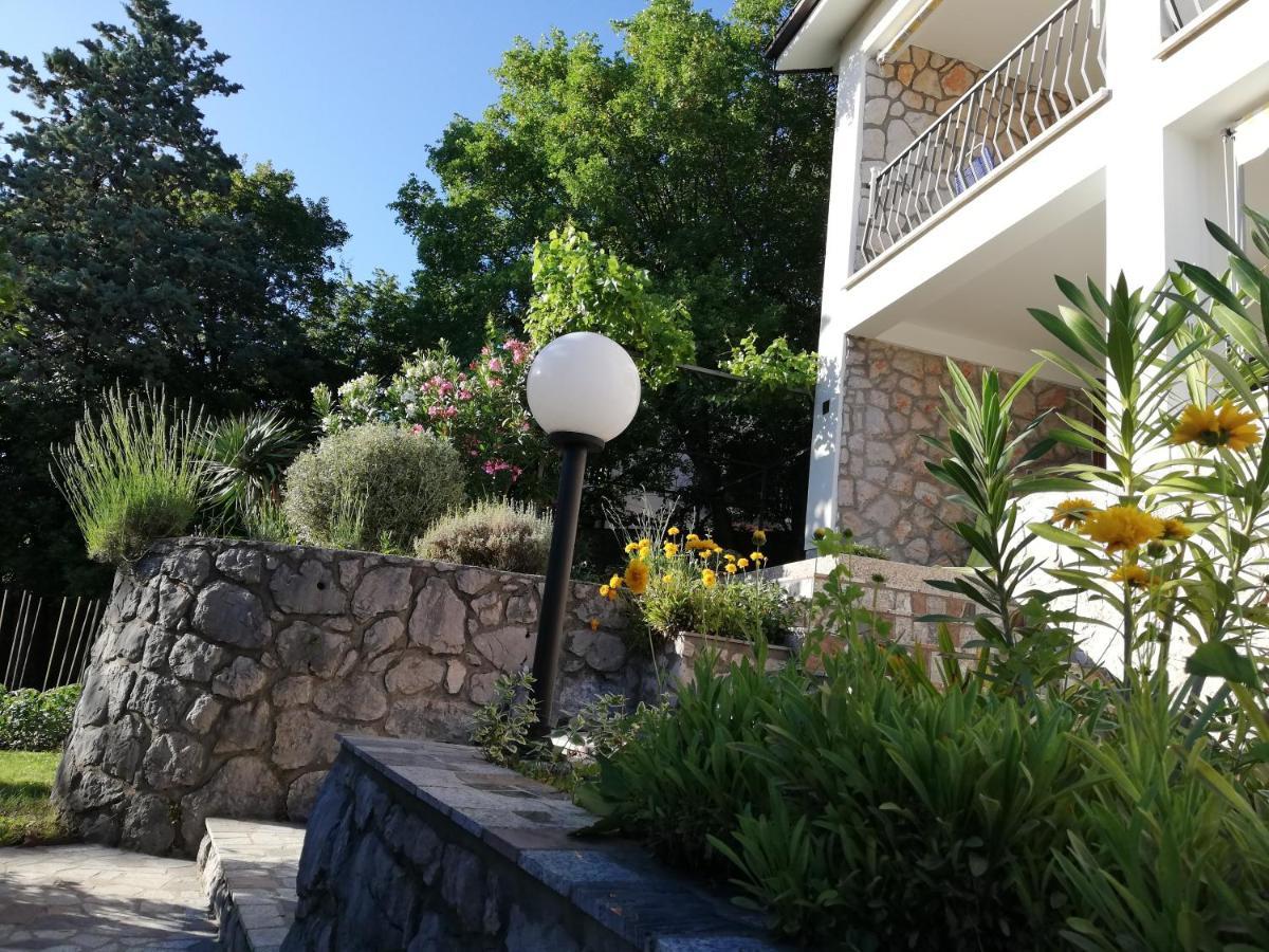 Apartments 4U Omišalj Exterior foto